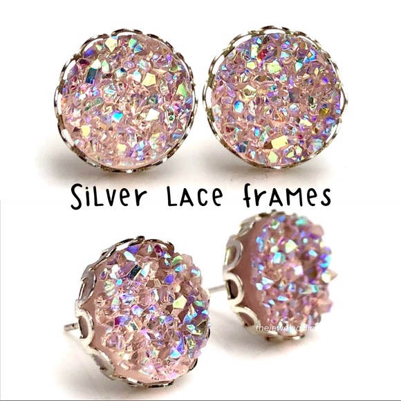 3/$15🎀light pink crystal faux druzy studs - Picture 3 of 10